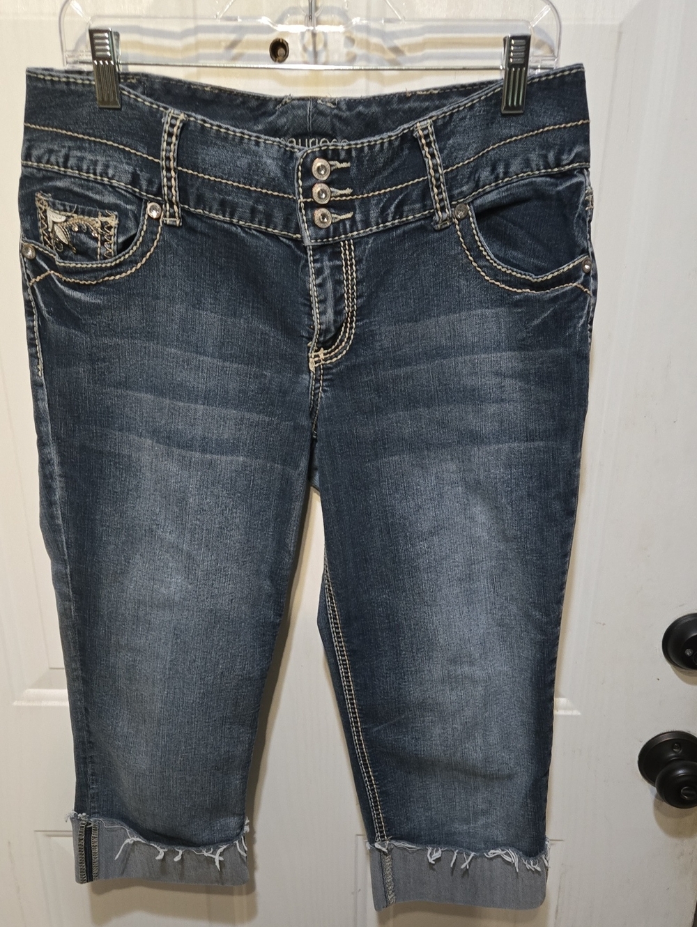 Womens Maurices Dark Wash Capris